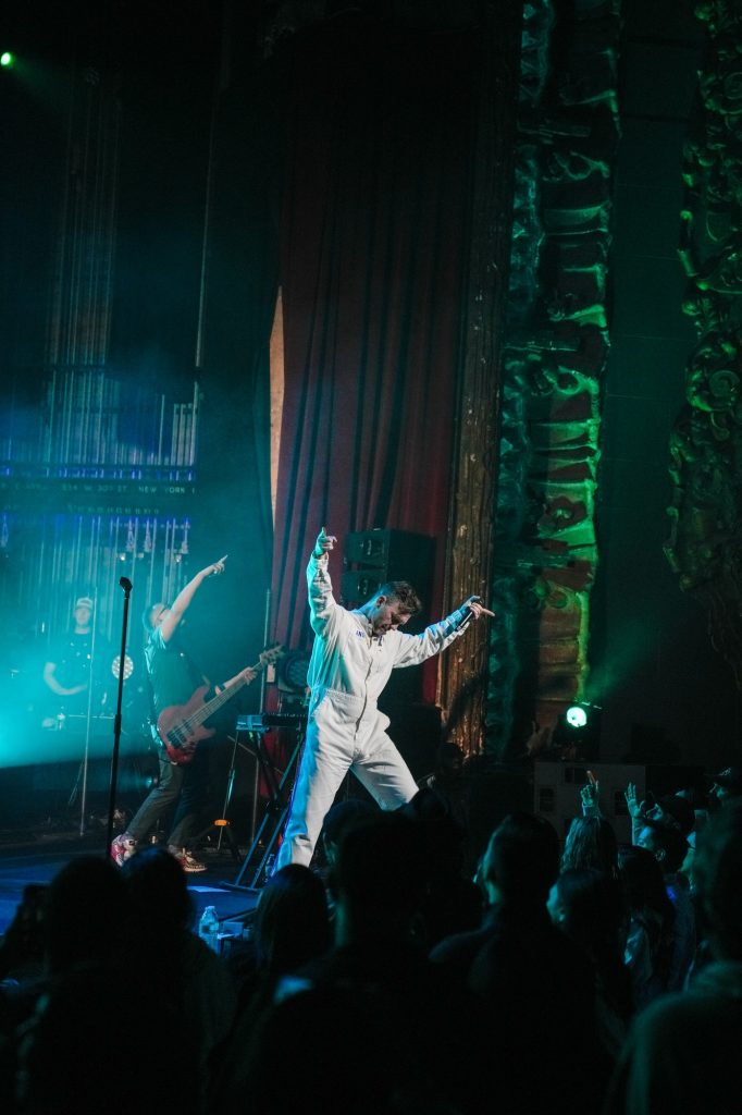 Grammer leans out over his energetic crowd as they scream back the lyrics to his hit record “Good To Be Alive.” Fans jumped out of their seats as soon as Grammer hit the stage, absolutely electrifying the theater’s atmosphere.