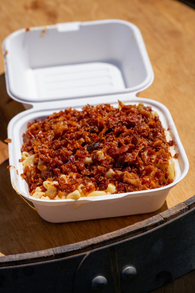 How You Mac’n's Bacon Mac and Cheese. Photographed by Cathryn Kuczynski/BruinLife.