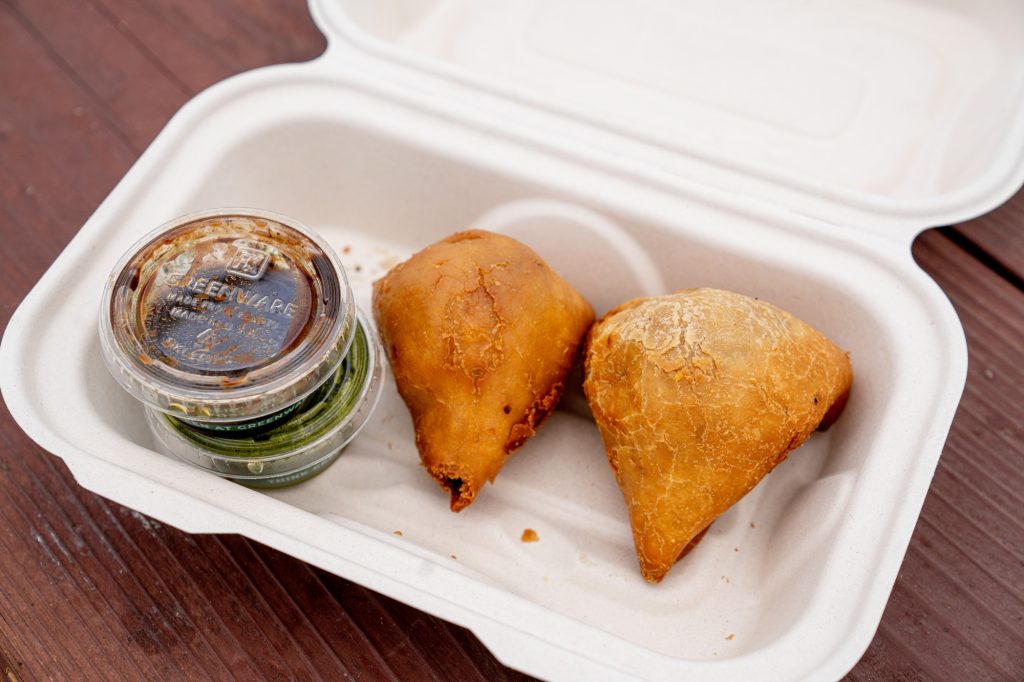 CurryUp food truck's $13 side of samosas. Photographed by Cathryn Kuczynski/BruinLife.