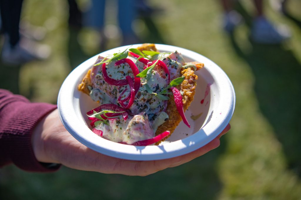 Parche's Salmon Salpicon Tostada. Photographed by Caleb Velasquez/BruinLife.