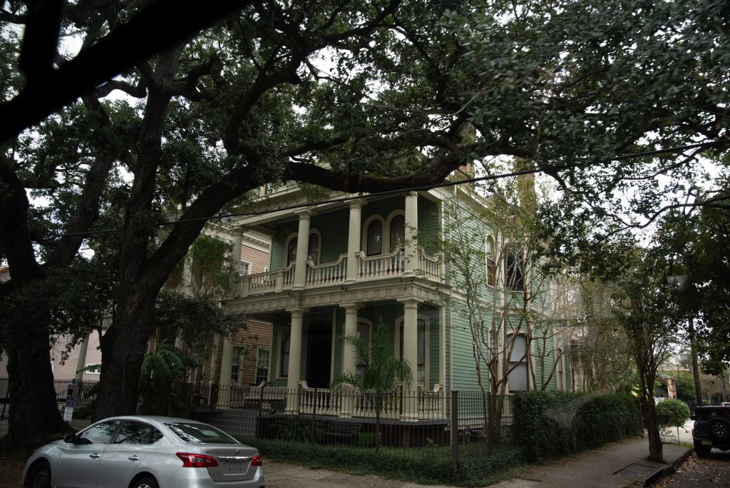 Homes in New Orleans draw from Spanish and French influences for their designs. Older architecture can be seen throughout the neighborhoods. Photographed by Finn Martin/BruinLife.