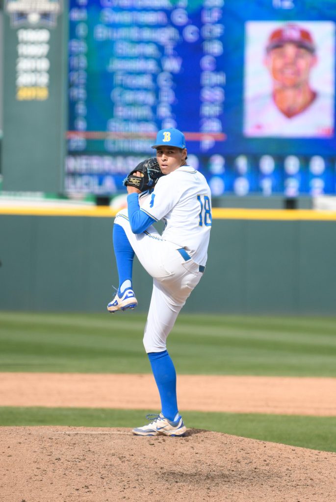 Waylon Moss takes the mound in the top of the seventh. Moss had an IP of 1.2 with no walks and one strikeout. Photographed by Catherine Rodriguez/BruinLife.