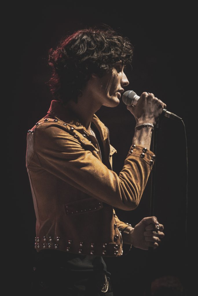 Taking hold of the indie/alternative genre, Sombr has grown exponentially across social media platforms in the past few months, and his talent on stage shows exactly why that is. Photographed by Cathryn Kuczynski/Bruinlife.