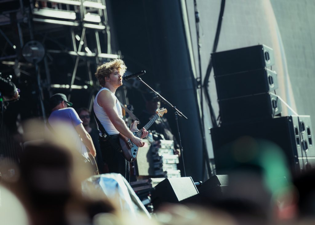 Jakob Nowell of Sublime brings raw energy and heartfelt vocals to the stage, carrying on his father's legacy. Photographed by Ryan Zhang/BruinLife.