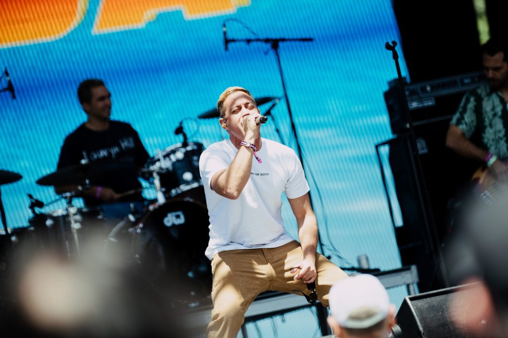 Makua shines under the sun, channeling island spirit through every note. Photographed by Ryan Zhang/BruinLife.