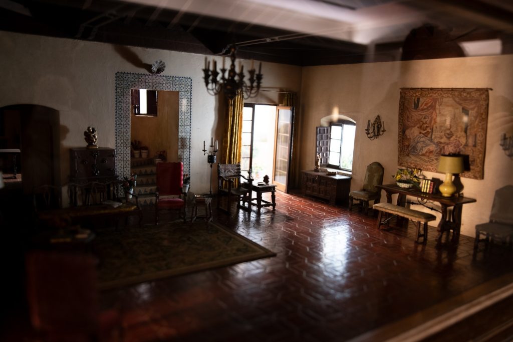 A miniature of an early 20th-century California room. Photographed by Finn Martin/BruinLife.