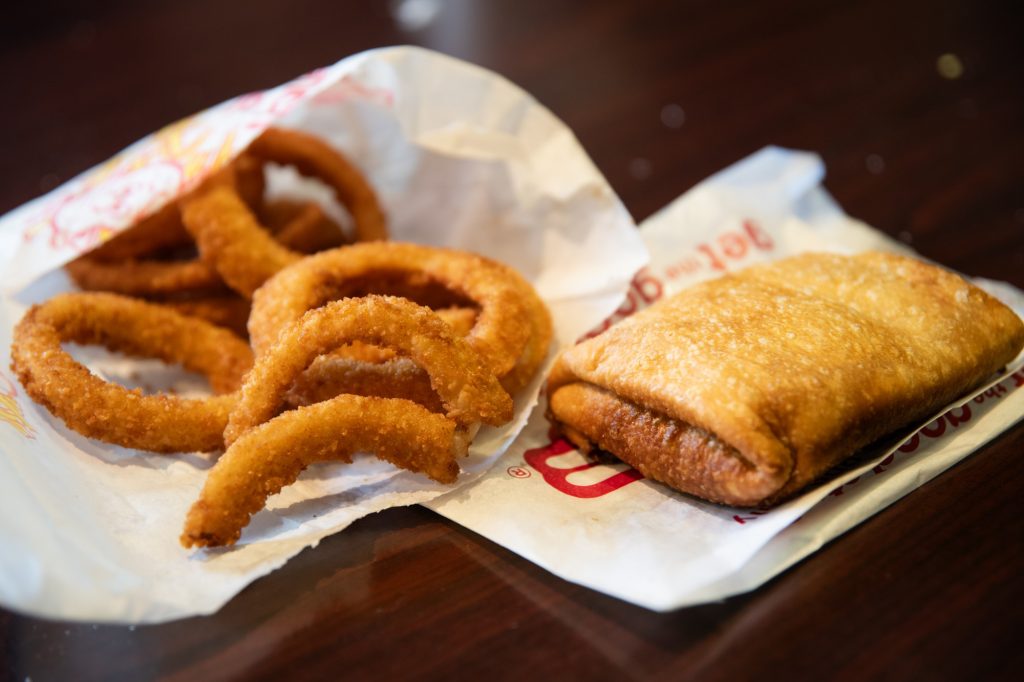 Mr. Beef's onion rings and Pizza Puff are simply delicious. Photographed by Finn Martin/BruinLife.