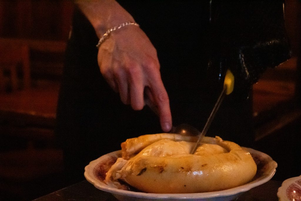 Despite its foreboding measurement, the pound of cheese option for the Pizza Pot Pie does not weigh down much on the gut. The cheese was light and stringy and came served with a well-balanced bolognese-like meat sauce. Photographed by Finn Martin/BruinLife.