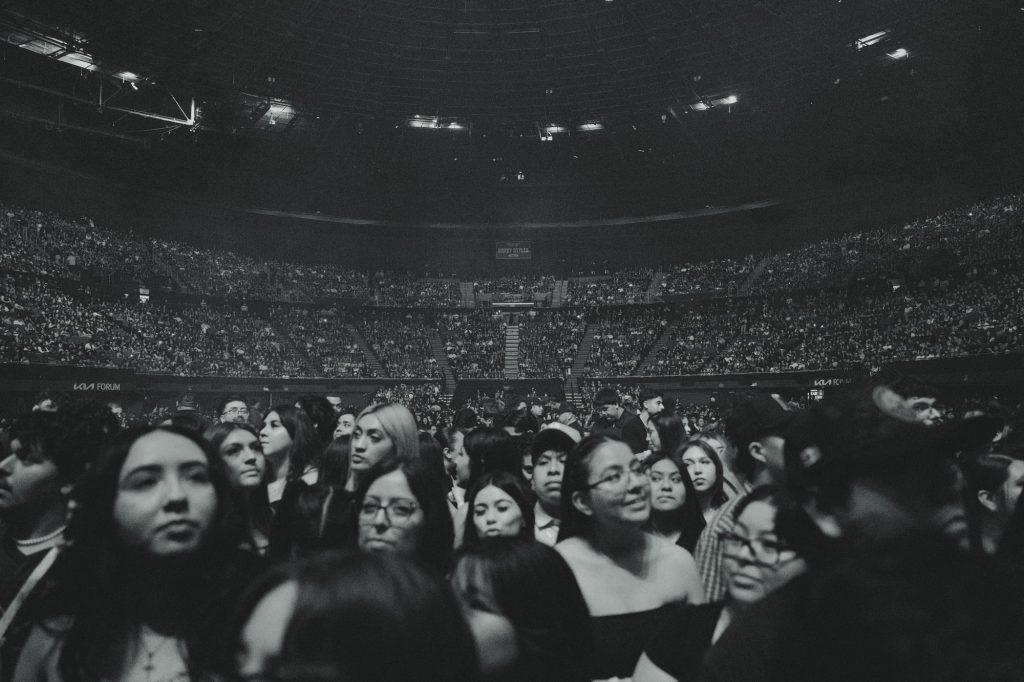 Fans pack the Kia Forum on the first of two sold-out nights of Iván Cornejo’s “Mirada” tour. Photographed by Amy Miranda/BruinLife